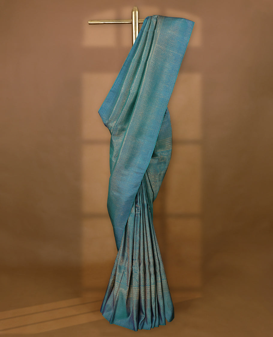 Light Peacock Blue Colour Kancheepuram Wedding Silk Saree having Golden Brocade Body and Border with Blouse (Copy)