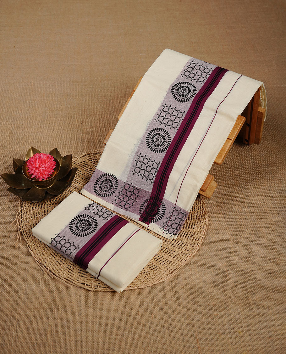 Cream colour cotton set mundu highlighting Dark pink with black colour pattern on border.