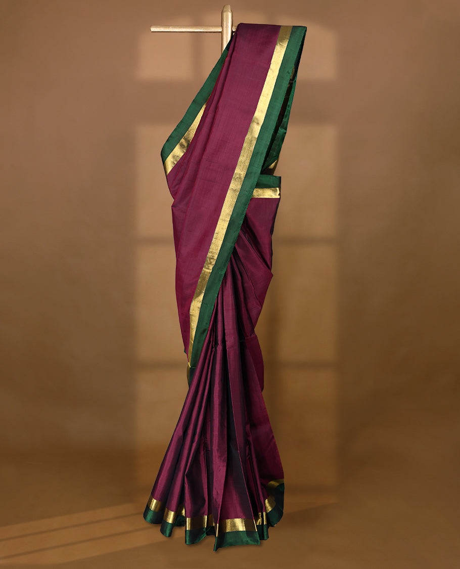 Burnt Burgundy Colour Pure Kancheepuram Traditional Silk Saree having Plain Body with Green Border and Blouse