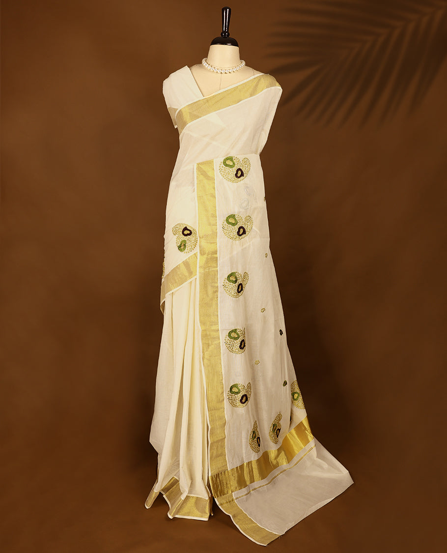 Off White Elegant Kerala saree with a Thread Worked border, paired with a matching blouse