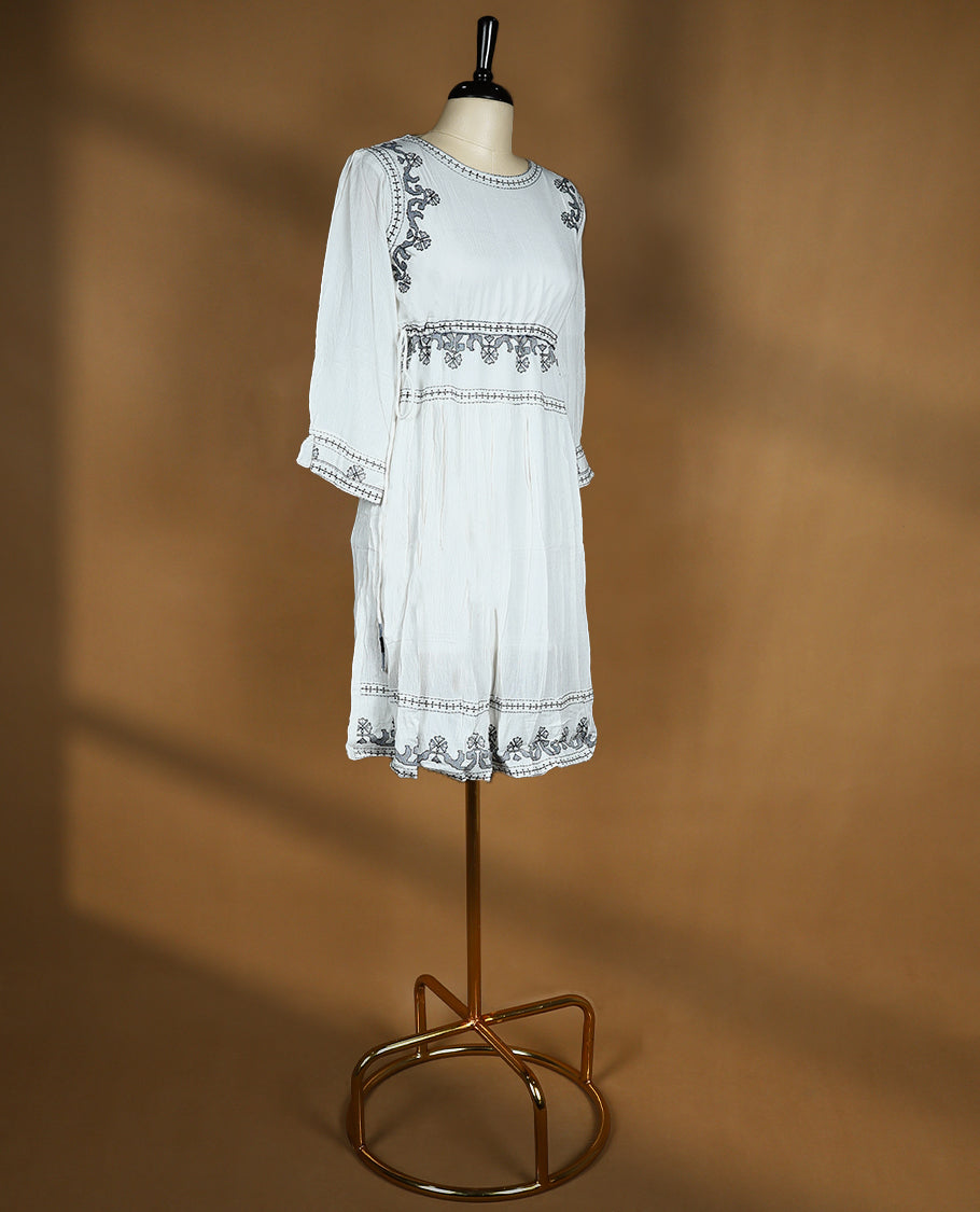 White Colour Readymade Top with Black Thread Work For Women with Sleeves