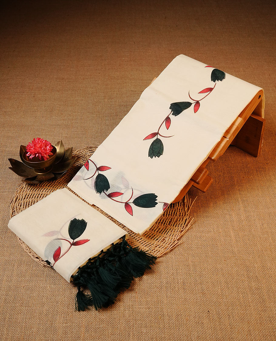Off white colour Cotton Set Mund featuring a plain body, enhanced by a floral vine printed border.