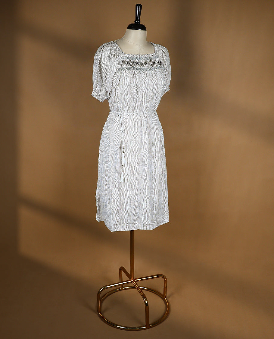 Off White Colour Readymade Top For Women with 2/4th Sleeves