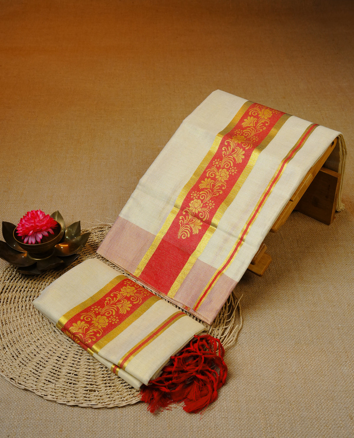 Light Gold Tissue set mundu featuring gold & red colour design printed kara.
