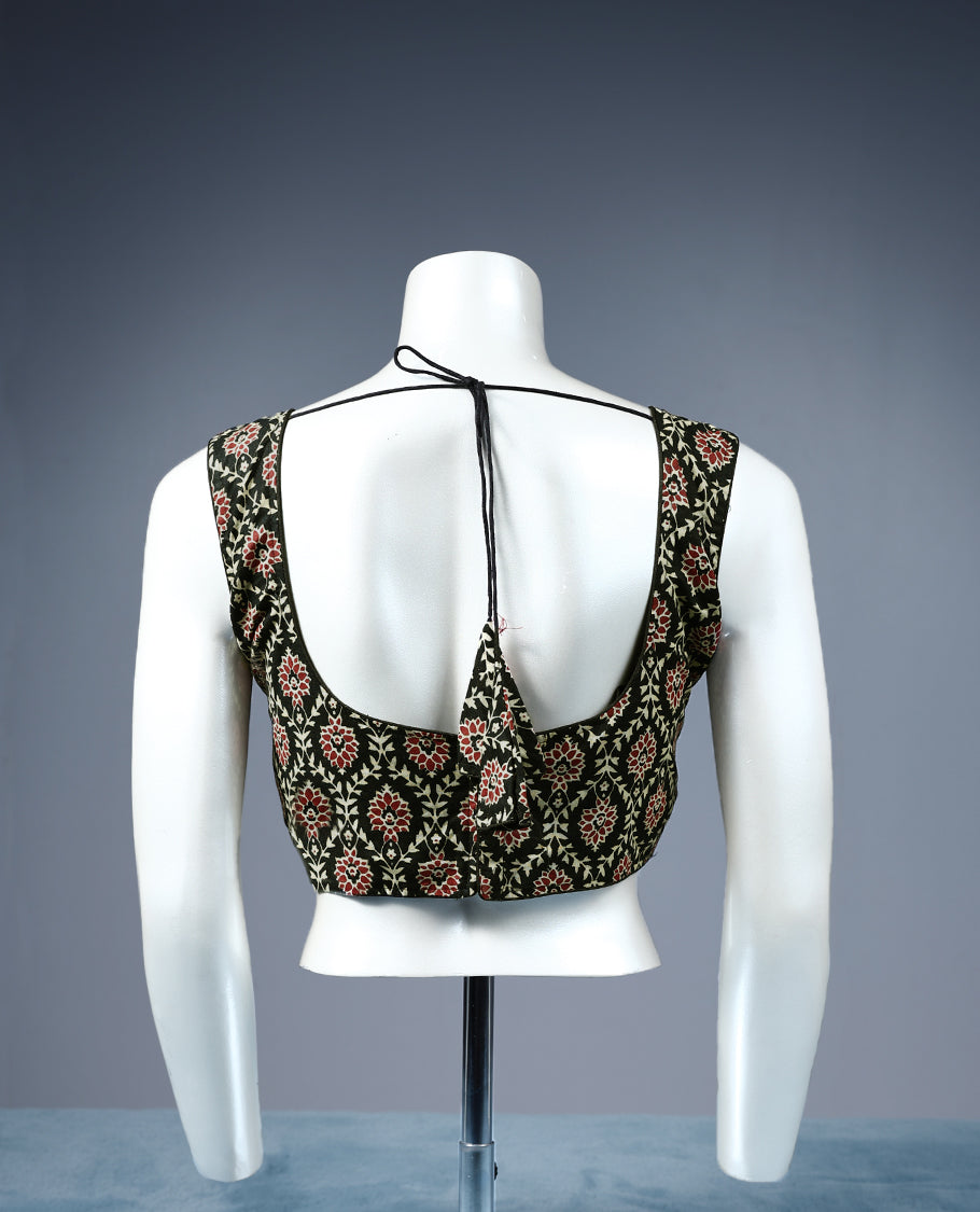 Black Colour Floral Kodi Print, Deep Neck Design, Attachable Sleeves, Padded, Ready Made Blouse.