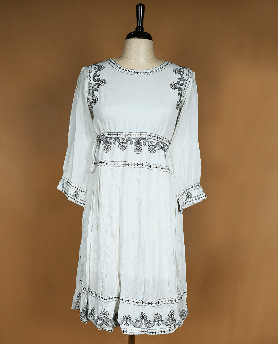 White Colour Readymade Top with Black Thread Work For Women with Sleeves