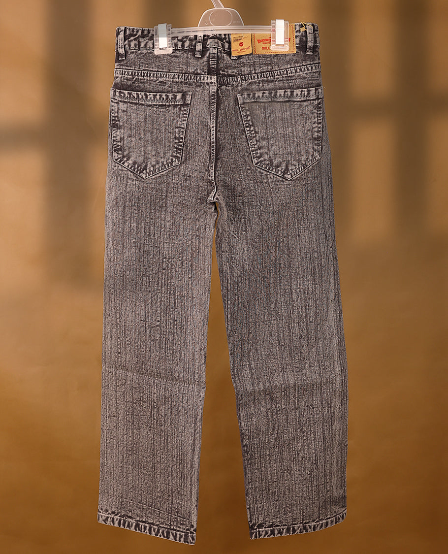 Faded Brown colour High Quality MILL DENIM baggy fit round pocket for men.