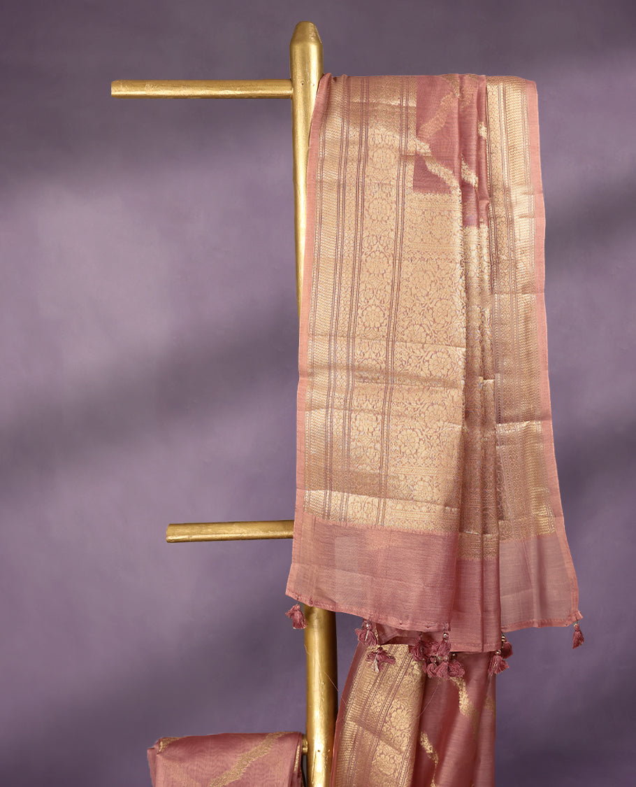 Onion Pink colour pure Banarasi Chanderi cotton, beautifully adorned with traditional antique zari Cross Kodi designs across the body, completed with a hand-dyed colour, a traditional border, and a matching blouse.