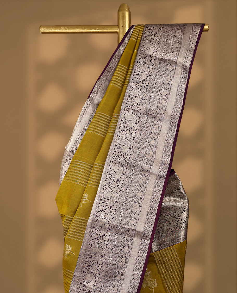 Moss Green Colour Vasundhara Silk Saree having Thread Work in Body with Contrast Border and Blouse