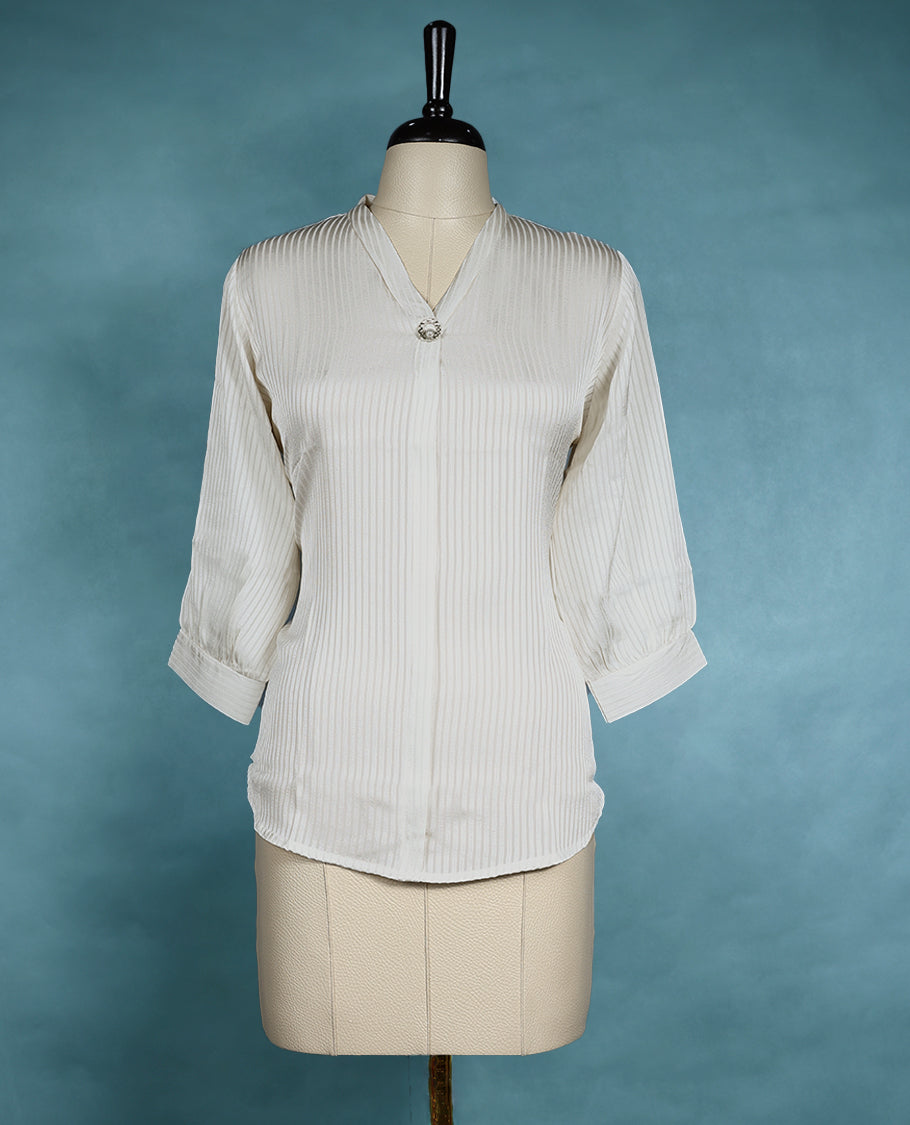 Ivory White Colour Striped V-Neck 3/4 Sleeve Top for Women.