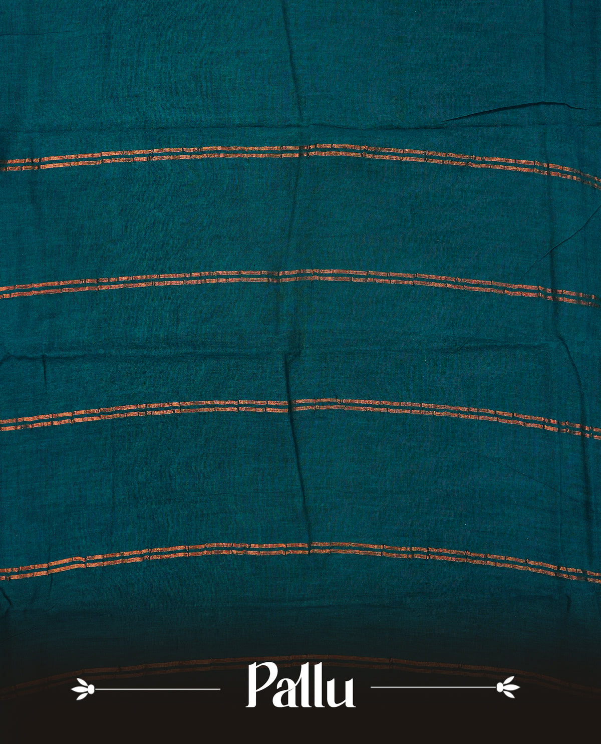 Teal Green Colour Sungudi Cotton Saree with gold zari coin motifs on the body, a matching gold zari border, and a striped gold zari pallu. Paired with a contrast maroon blouse featuring a gold zari border.