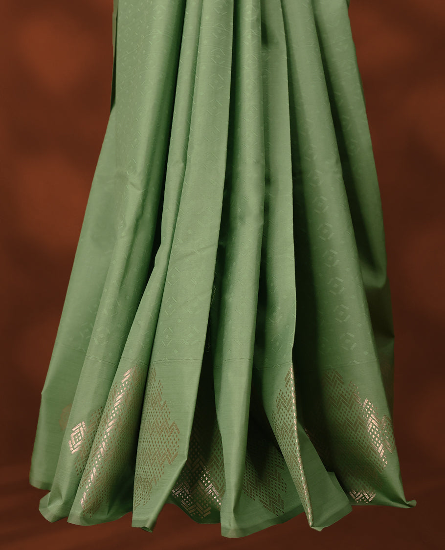 Light Green Colour Vasundhara Lite Silk Saree having Self Coloured Thread Work in Body and Blouse without Border