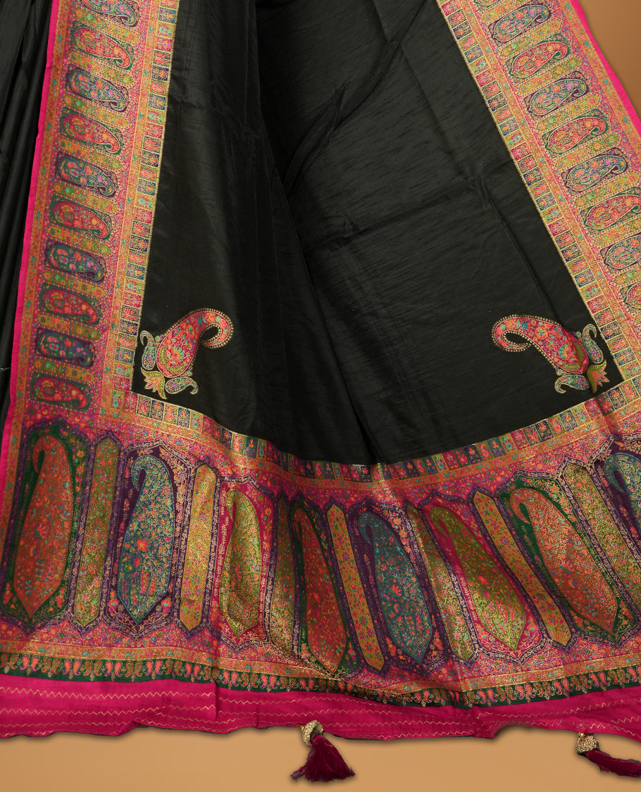 Black Pashmina Silk Saree with Plain Body, Adorned with Multicolor Paisley and Floral Motifs on Vibrant Pink-Green Zari Border & Grand Pallu, Paired with Matching Blouse Piece