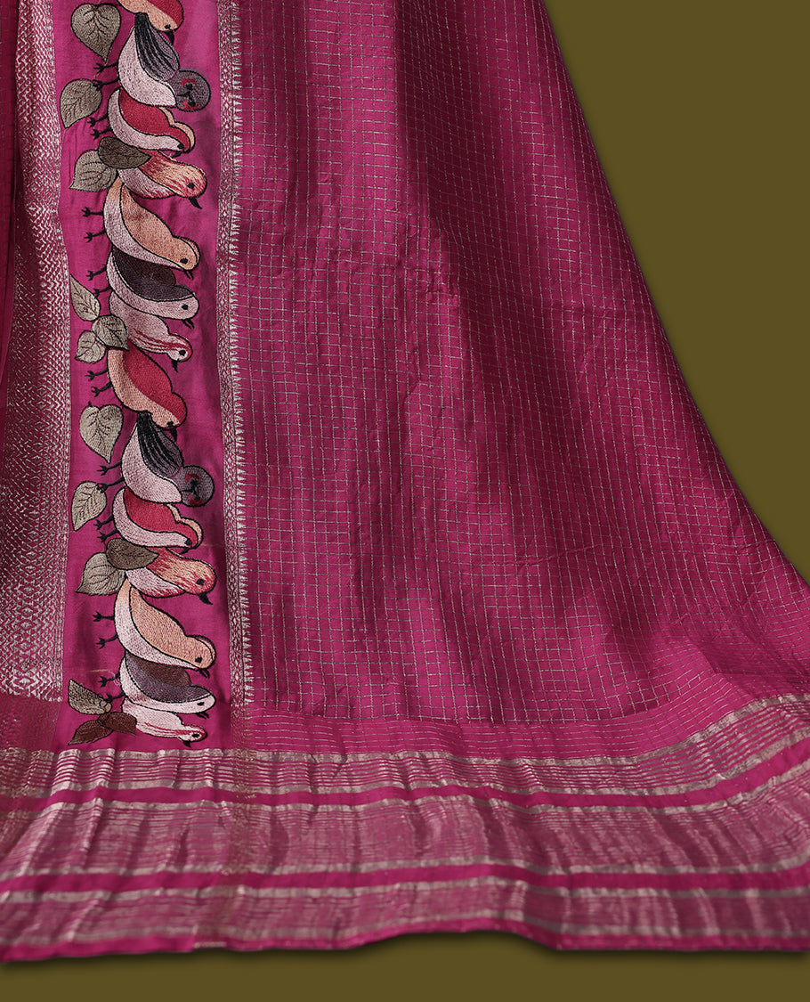 Dark Pink viscose saree featuring subtle checkered patterns and a beautifully embroidered bird motif border, paired with a rich pallu & perfect for festive occasions, celebrations, and elegant gatherings.