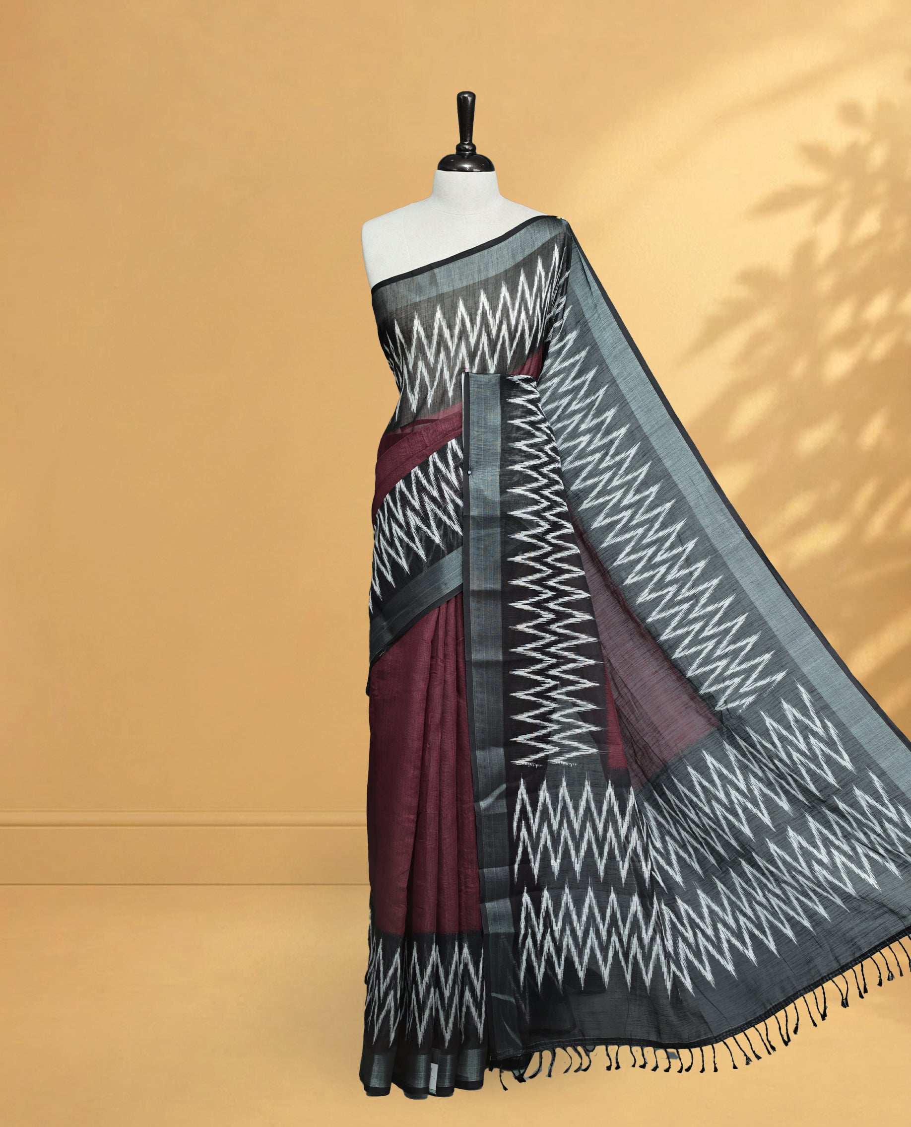 Brown Colour Semi Linen saree featuring digital printed body, Complemented by Borderless finish, comes with matching blouse piece.