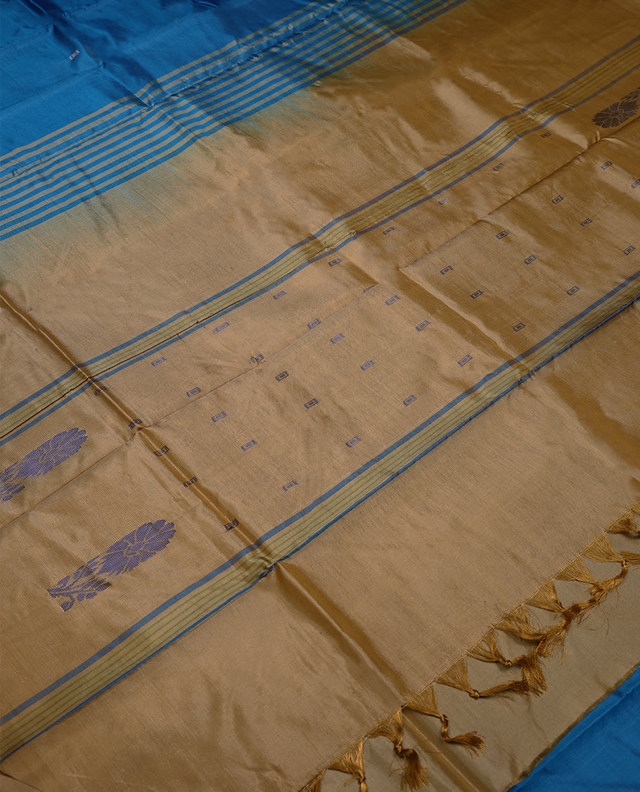 Blue Colour Vazhainar Pattu Saree having Flower Design in Body and Contrast Blouse without Blouse