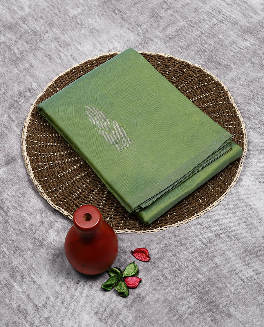 Pastel Lime Green Colour Vazhainar Pattu Saree having Flower Design in Body and Contrast Blouse without Blouse