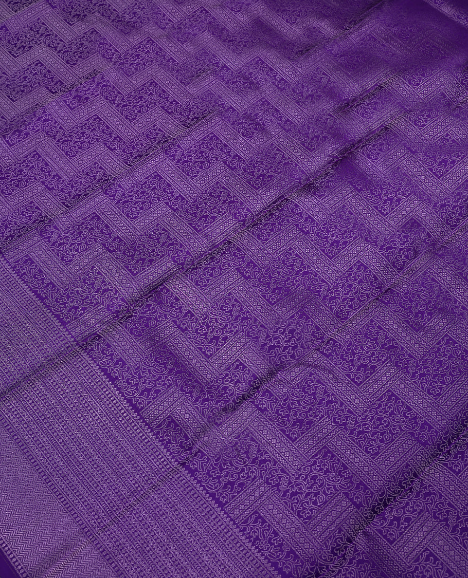 Persian Indigo Colour Kancheepuram Wedding Silk Saree having Jaal Worked Body and Border with Self Coloured Blouse