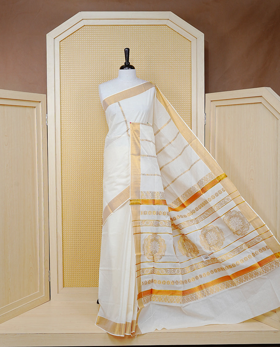 Cream Colour Cotton Kerala Saree Featuring an Elegant Plain Body, a Classy Gold Zari Border, and a Traditional Gold Zari Pallu with Maroon Accents, Paired with a Matching Blouse Piece.