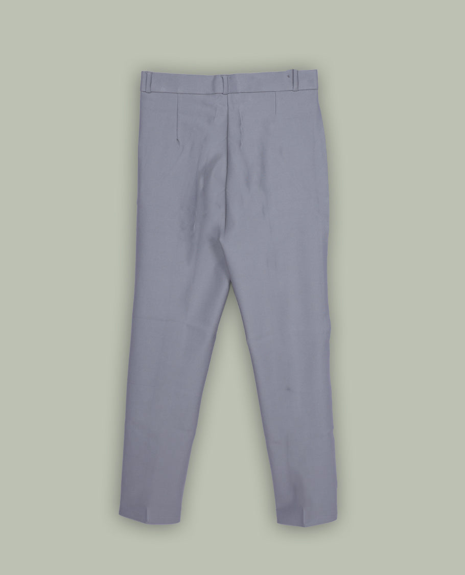 Gray colour pant featuring a clean waistband, pocket detailing and a straight fit.