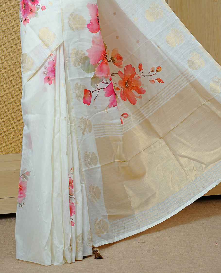 Cream colour Kerala saree featuring Light Gold Zari pattern & pink floral printed body, enrich by zari Border, pallu ,comes with matching blouse piece.
