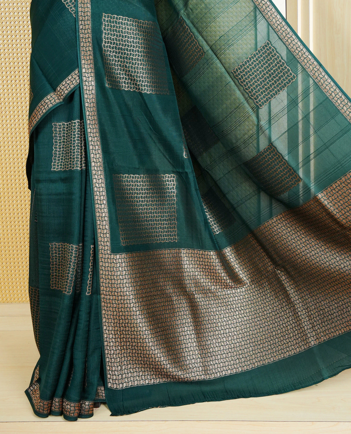 Dark green colour semi banaras tussar georgette saree