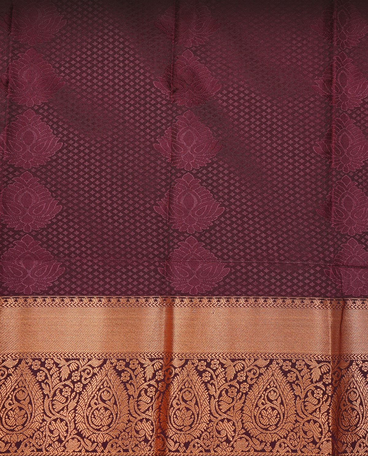 Green colour Semi silk saree Featuring gold zari motifs on body, complemented by Self colour with gold zari border, paired with matching blouse piece.