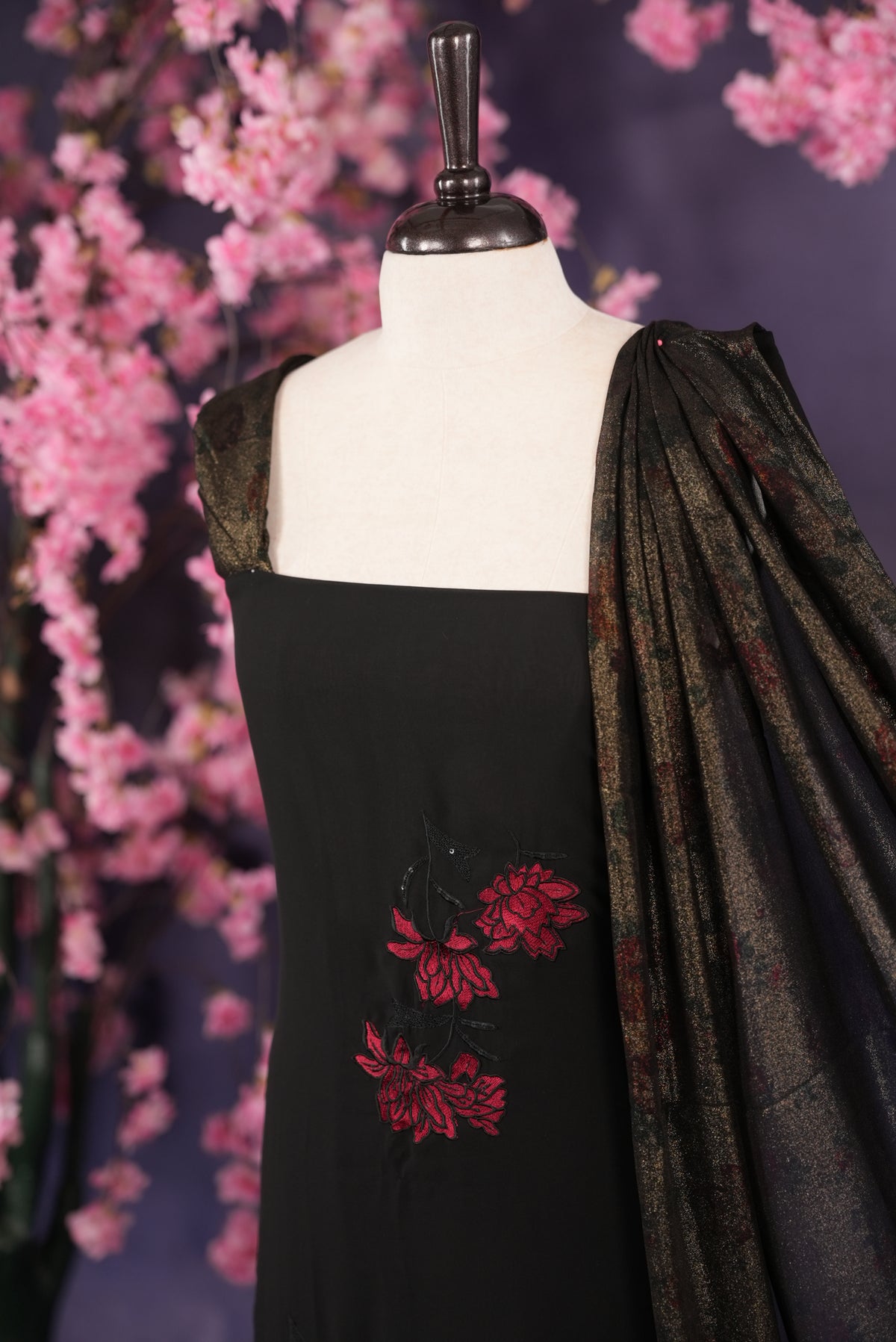 Black colour Georgette Salwar material featuring Floral thread Work with shimmer shade detailing, santoon Material bottom including lining, multi design print same material dupatta.