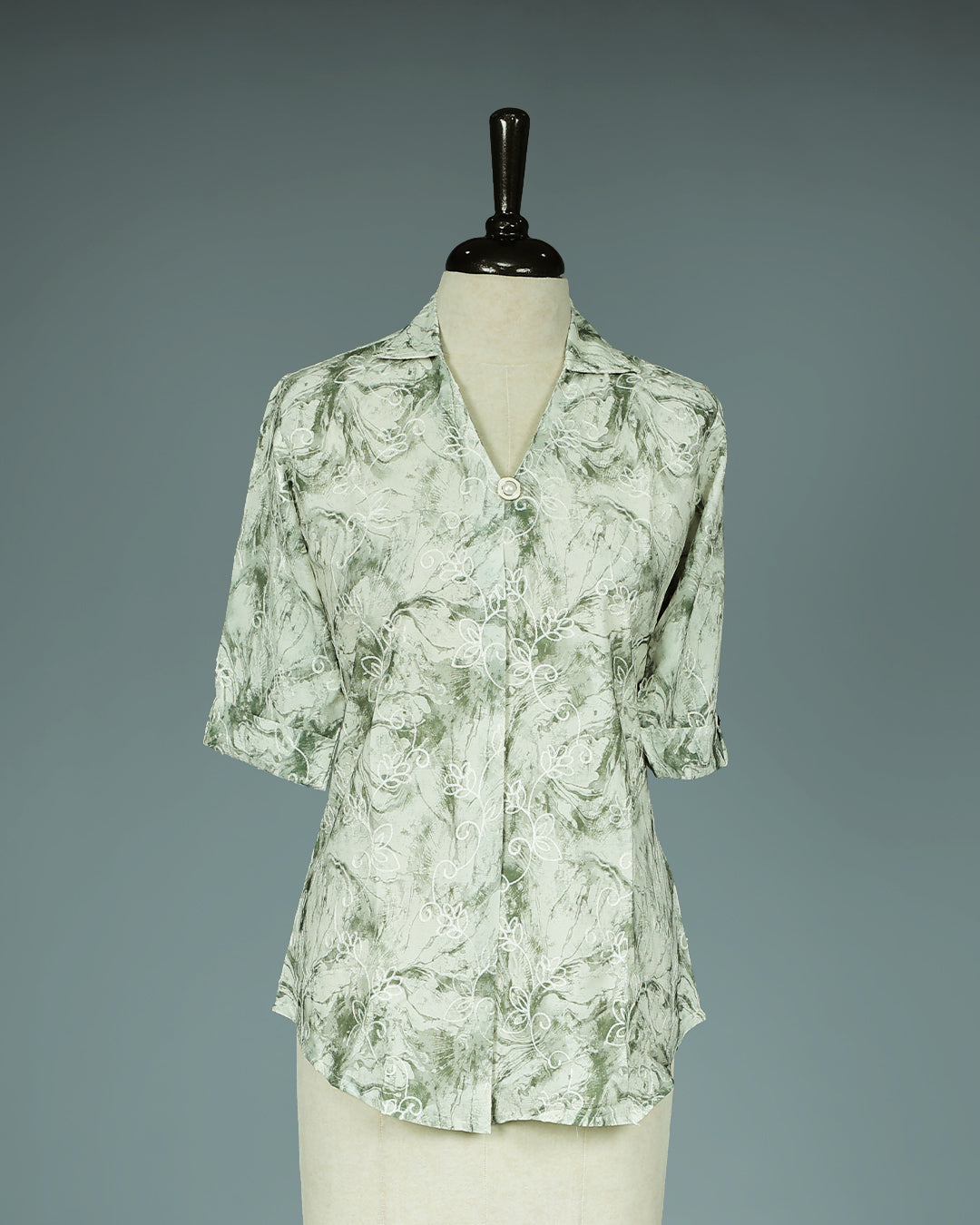 Green colour Top with Thread work on body, collar design, With sleeve.