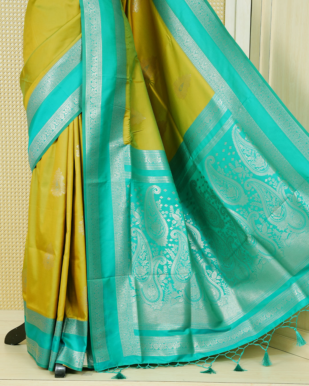 Olive & green double shade colour soft silk saree