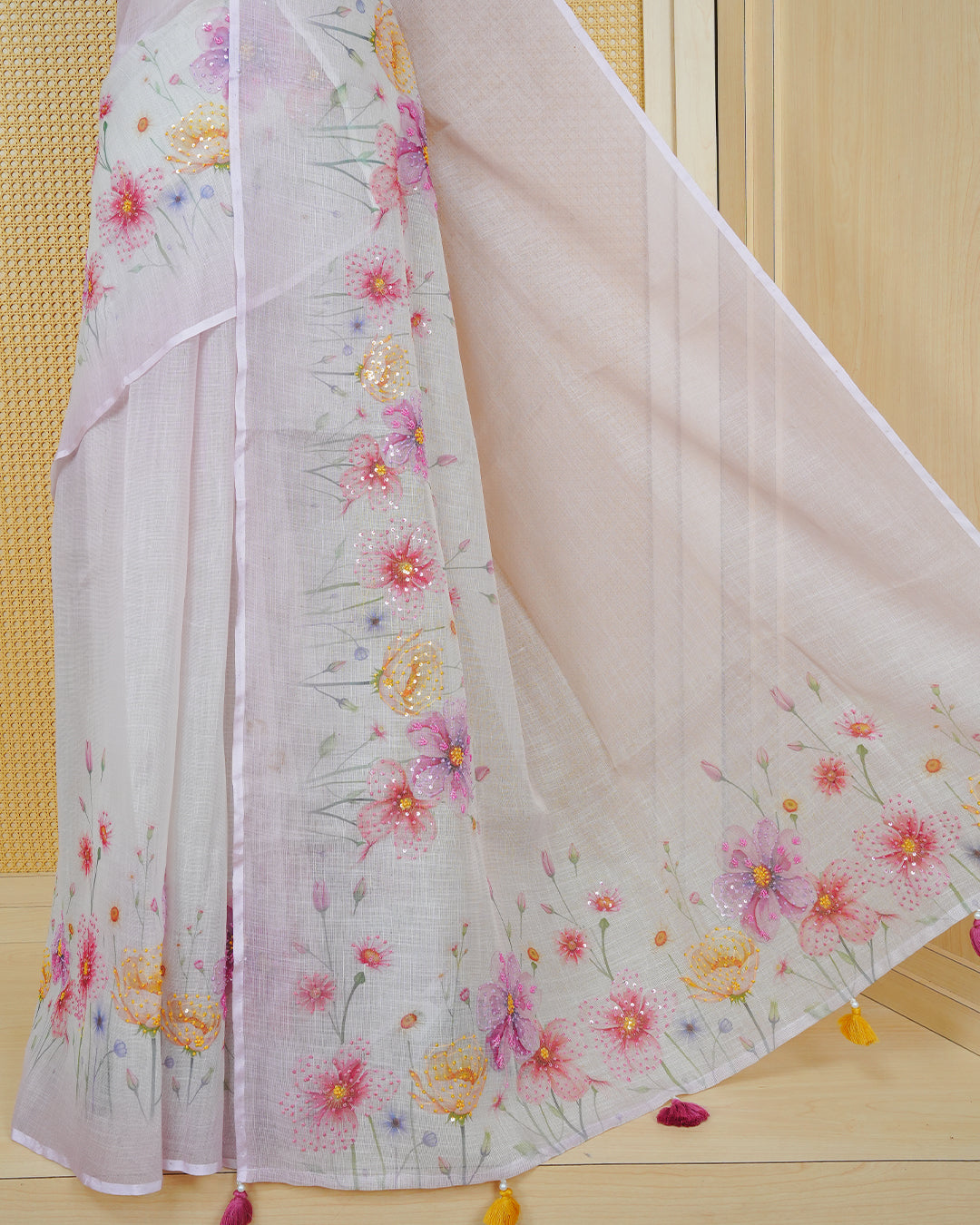 Light Purple colour linen tissue saree.