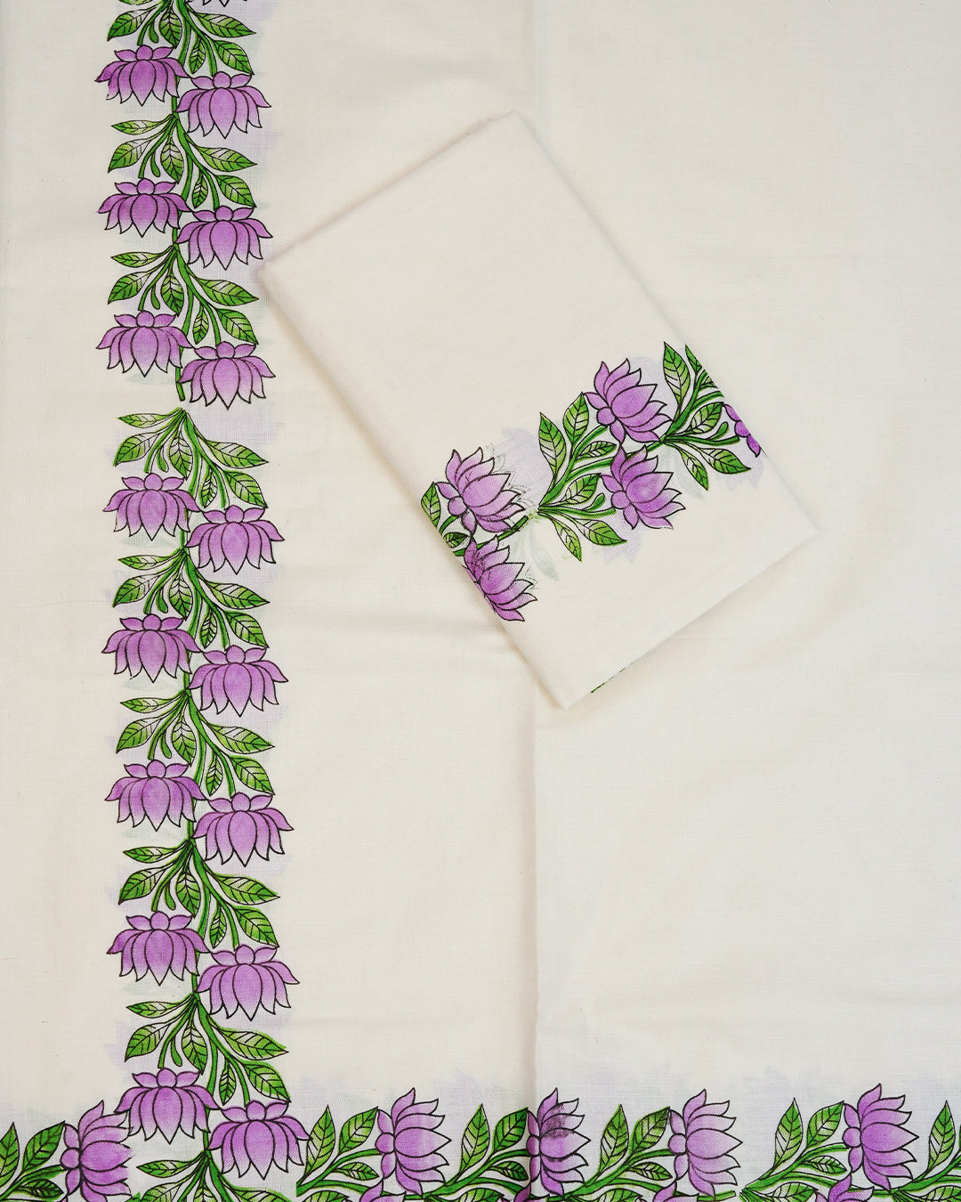 Cream colour cotton set mundu Featuring Elegant plain body, complemented by Lotus flower print kara.