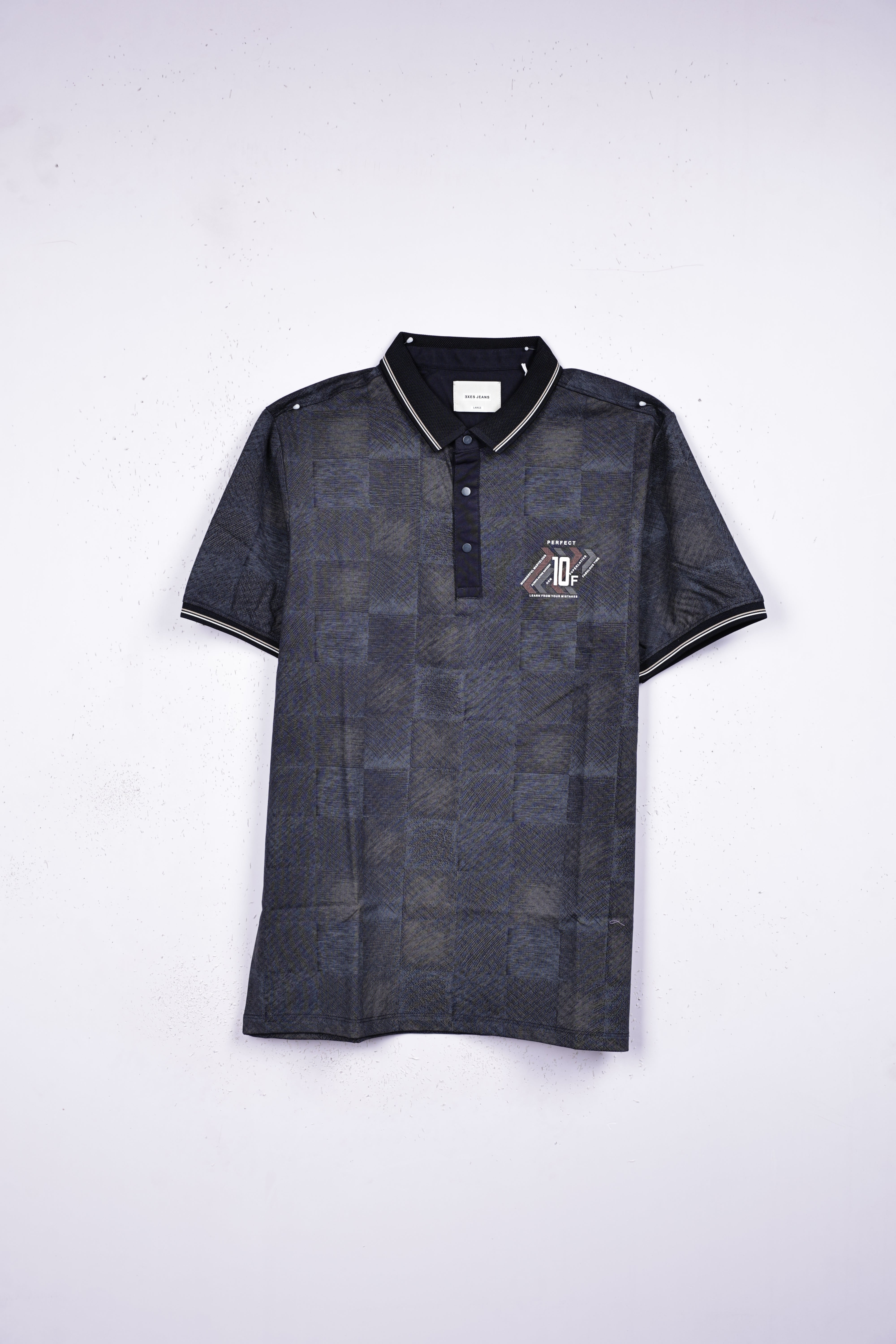 Navy blue colour T shirt featuring collar design neck, Print on body, Half sleeve.