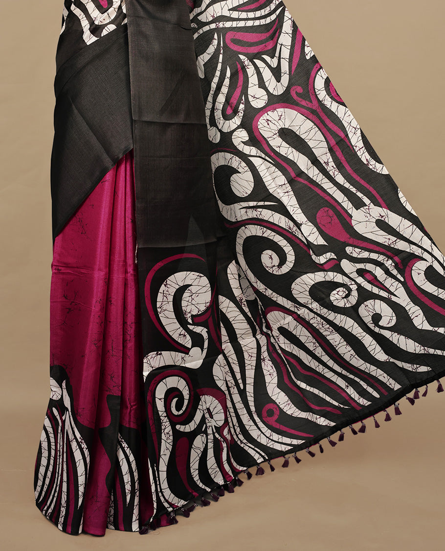 Magenta With Black Colour Khadi silk saree Featuring Abstract Print Patterned & Curved Wave Like Line Detailed Body, Paired with matching blouse piece.