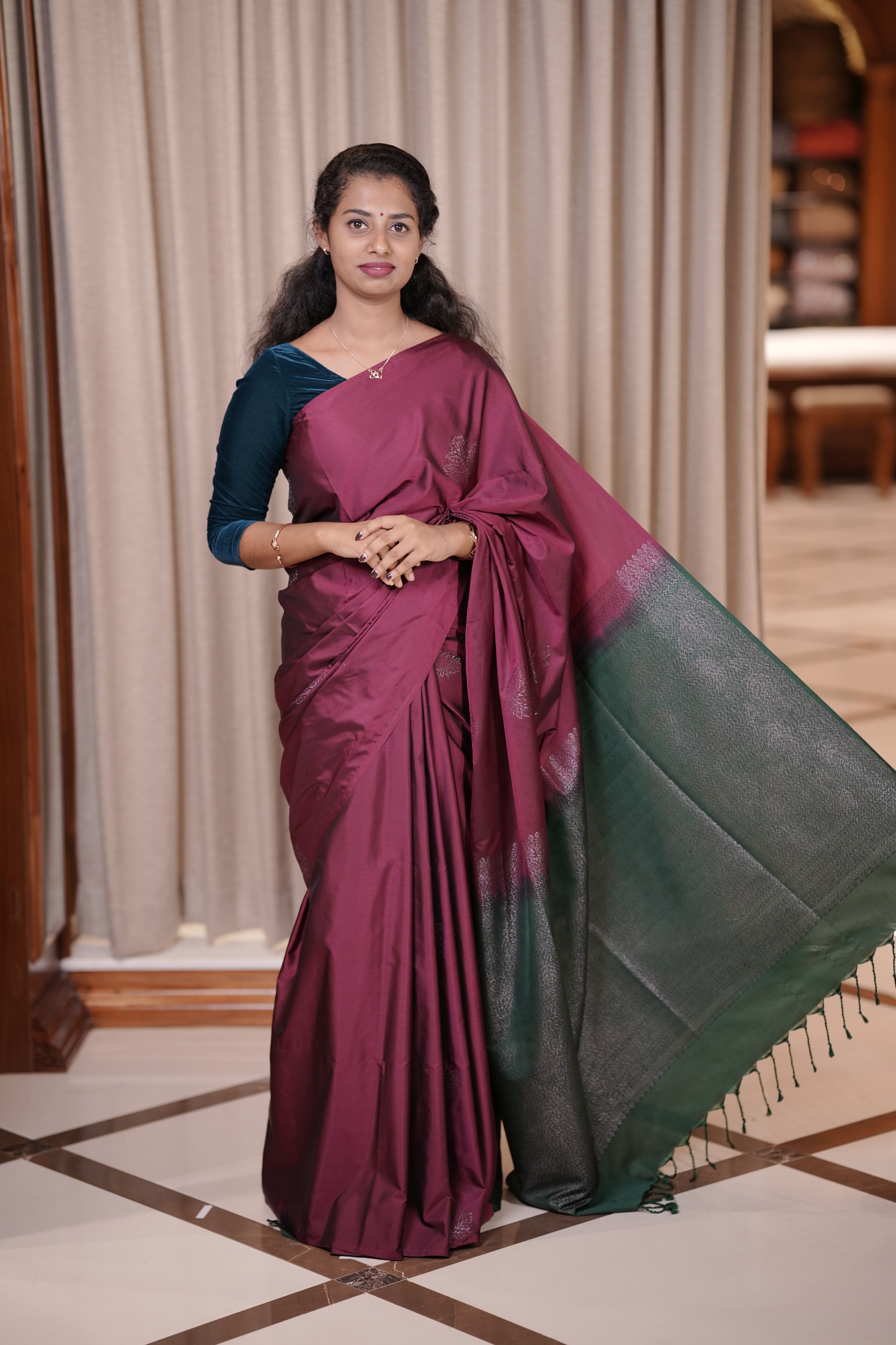 Beet colour Soft semi silk Palavarna Pattu saree adorned with metallic zari design in self & contrast patterns, The rich green pallu enhances its charm, paired with a matching blouse piece for a graceful traditional look.