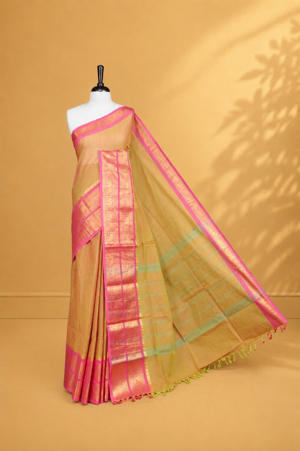 Olive Colour Chettinad cotton saree featuring elegant plain body , complemented by contrast Magenta colour with traditional border, comes with matching blouse piece.