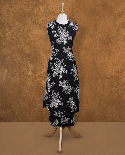 Black colour coord set featuring cream colour print pattren, mandarin collar, and sleeves, Paired with matching pants.