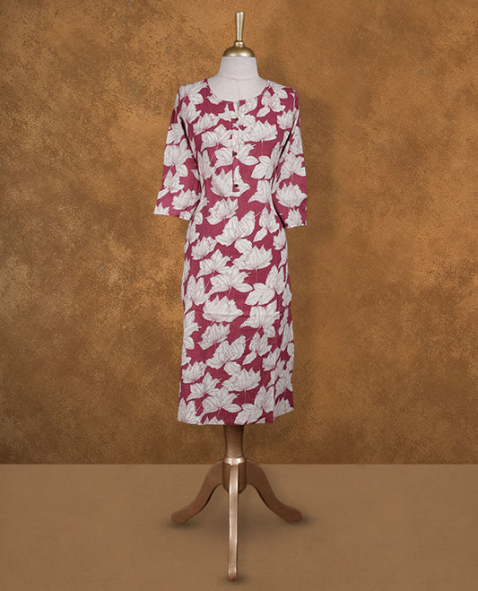 Light maroon colour kurti accentuated with cream floral motifs over subtle pinstripes, styled with a notched round neckline with button detailing and comfy 3/4th sleeves.