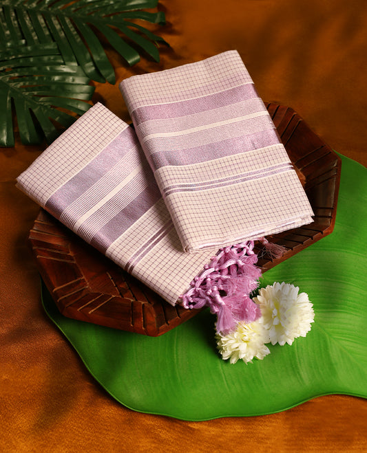 Off white colour cotton SET MUNDU featuring rosegind tiny checked body, complemented by a rosegold Bold border(2.00/2.80 MTS ).