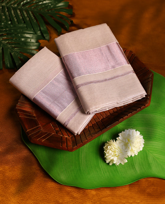 Light rose Gold colour tissue SET MUNDU featuring a plain body, complemented by a Bold Rose Gold toned 3 Inch border( 2.00/2.80 MTS)