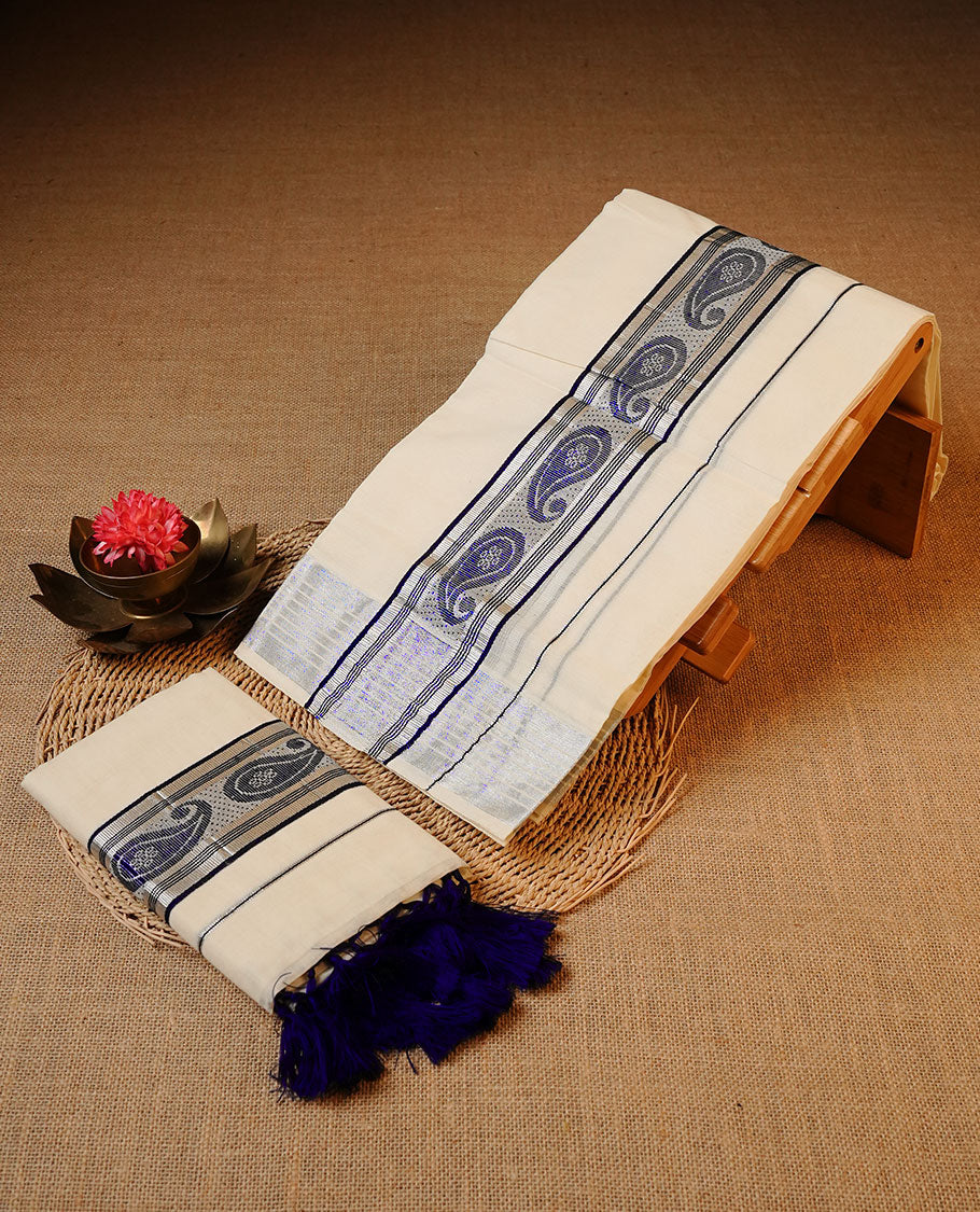Off white colour Cotton Set Mund featuring a plain body, enhanced by a Blue colour With silver zari border.