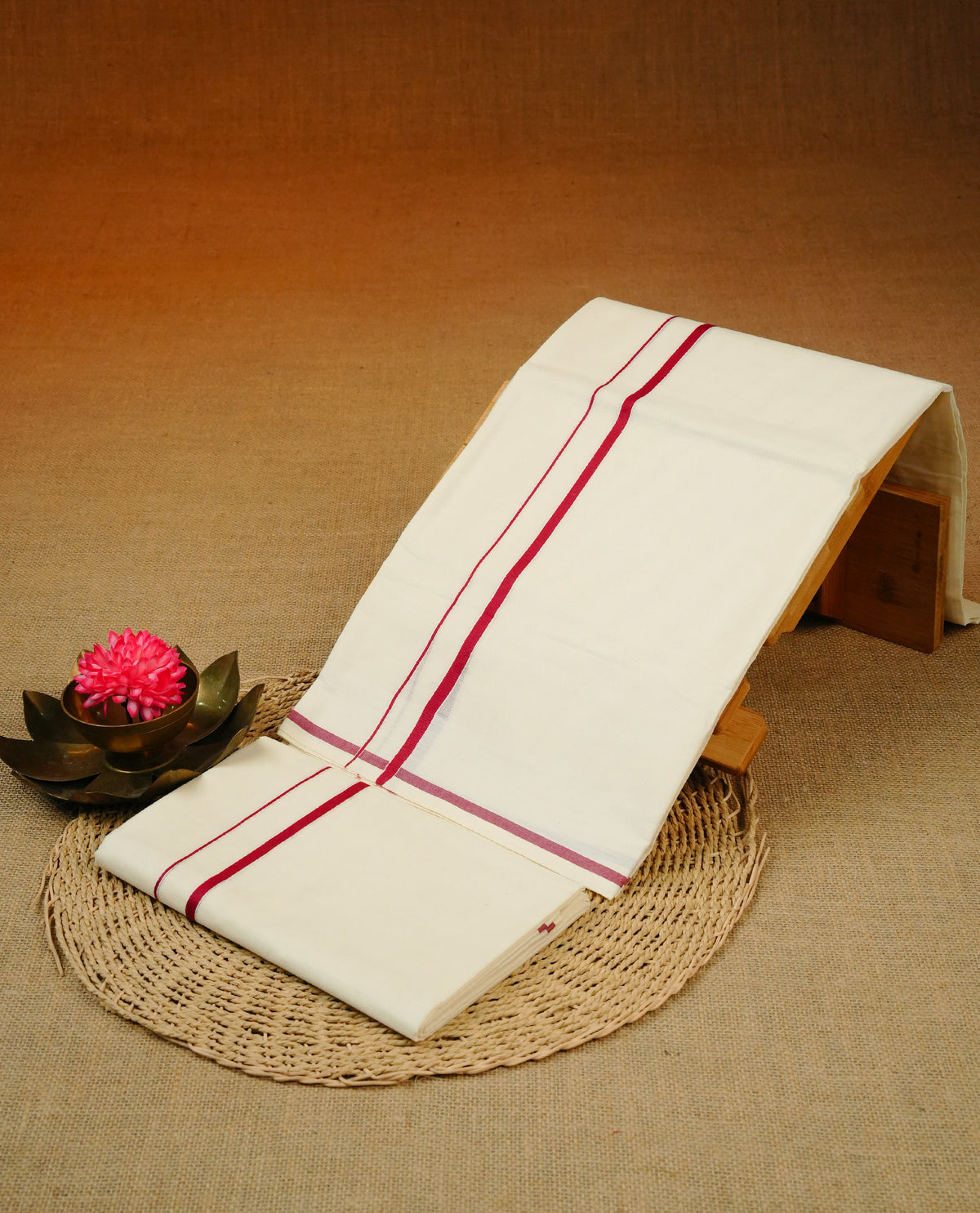 Cream colour cotton Set Mundu With Plain body, enhanced Maroon simple kara.