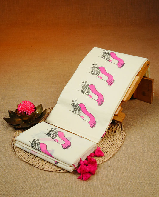 Cream colour Cotton set mundu With plain, Featuring Chilaka printed kara.