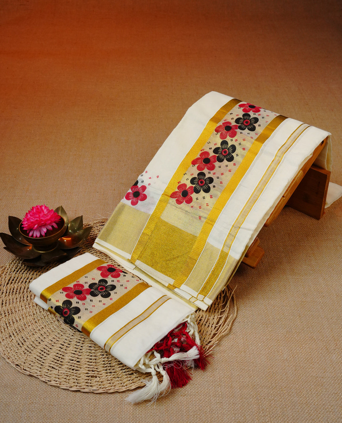 Cream colour cotton set mundu featuring kasav with black & Red printed kara.