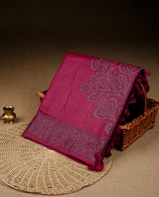Maroon colour banaras saree featuring Antique zari kodi pattern on body, complemented by Zari pattern on self colour border, comes with matching blouse piece.