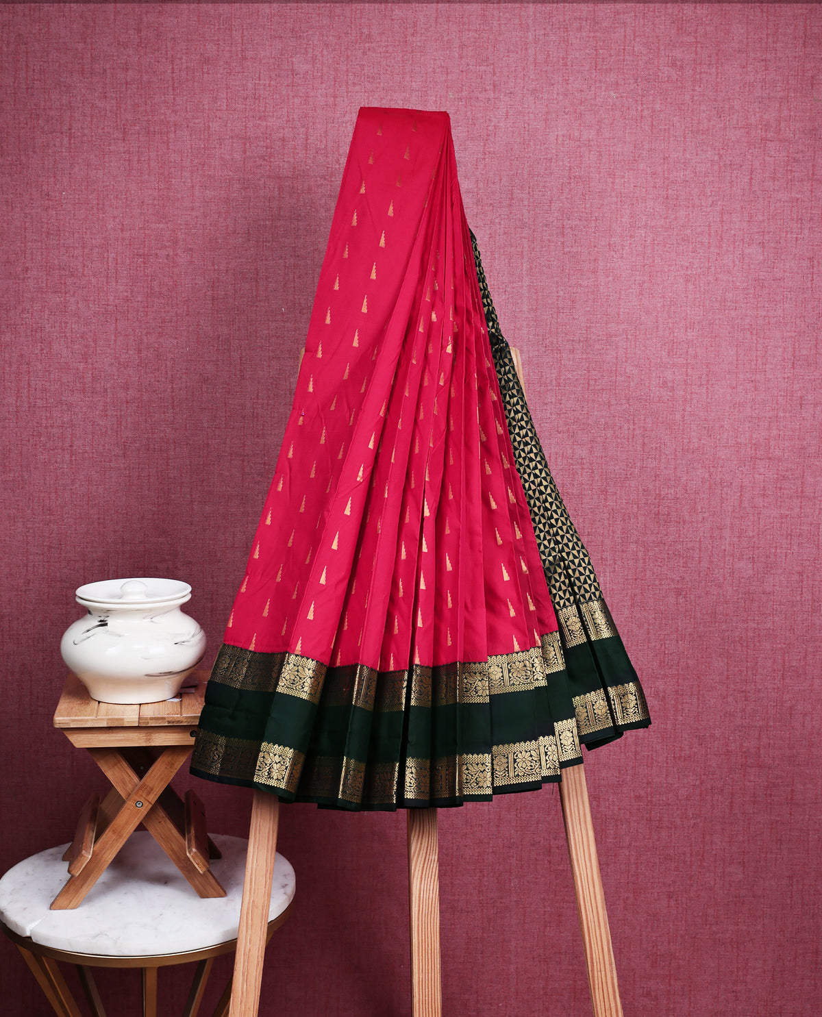 Rani pink colour soft silk saree