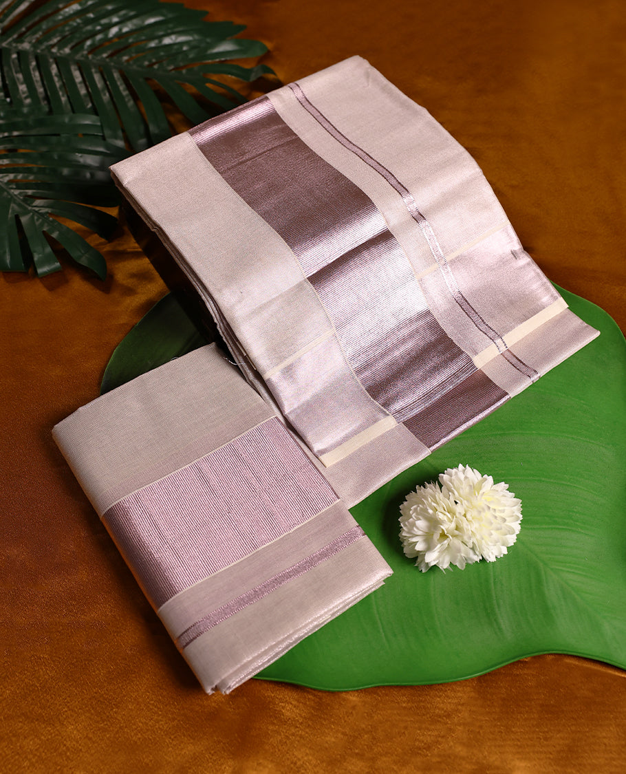 Light rose Gold colour tissue SET MUNDU featuring a plain body, complemented by a Bold Rose Gold toned 3 Inch border( 2.00/2.80 MTS)
