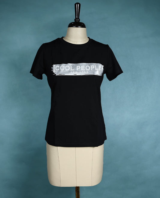 Black short sleeve T shirt featuring a round neck and a slim fit, crafted from soft fabric for a modern style.