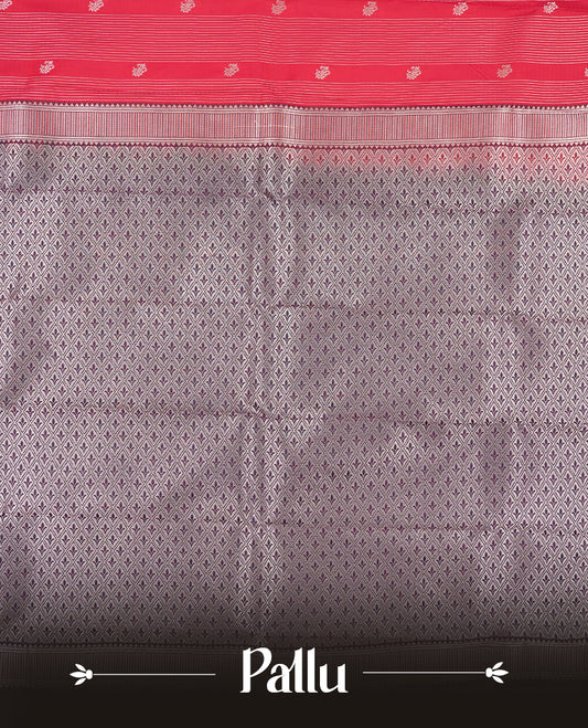 Rani Pink Colour Semi Silk Saree with Silver Diagonal Striped Butta Body, Contrasting Eggplant Purple Silver Zari Pallu & Border, Diamond Lattice Motifs, and Matching Blouse Piece