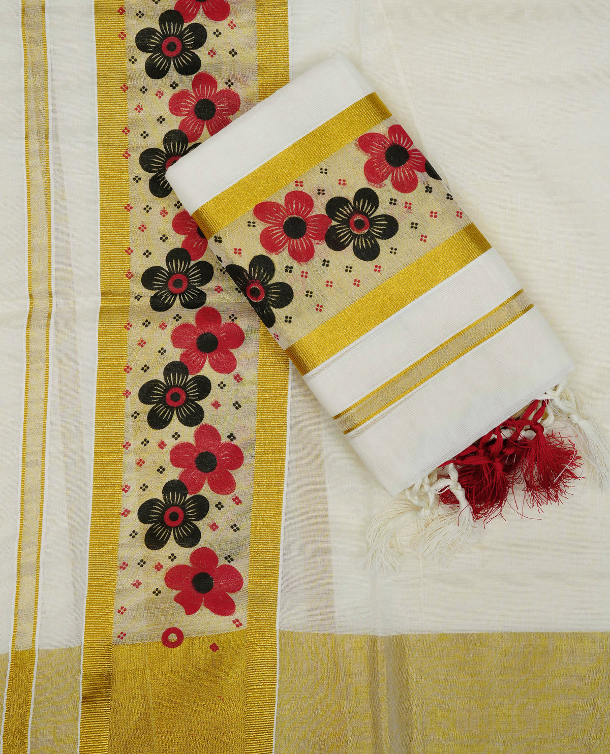 Cream colour cotton set mundu featuring kasav with black & Red printed kara.